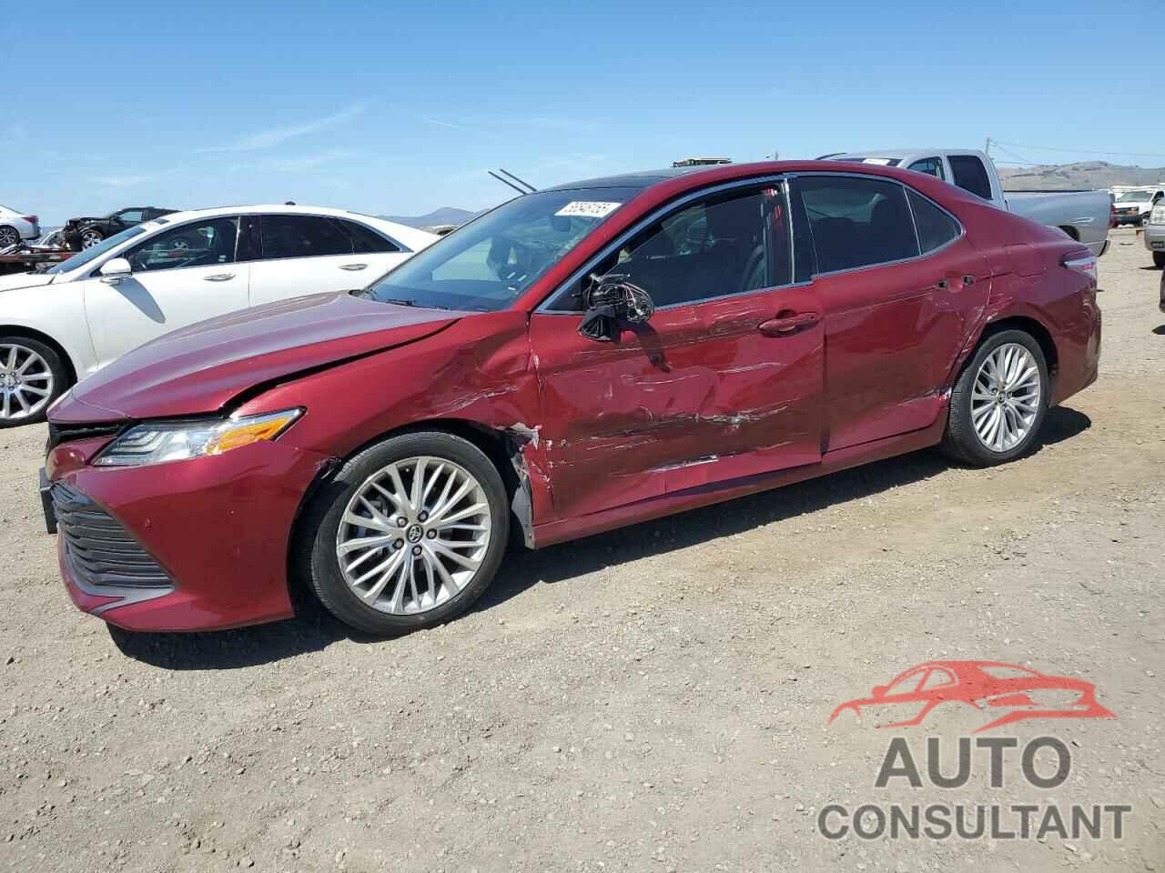 TOYOTA CAMRY 2018 - 4T1B11HK9JU540325