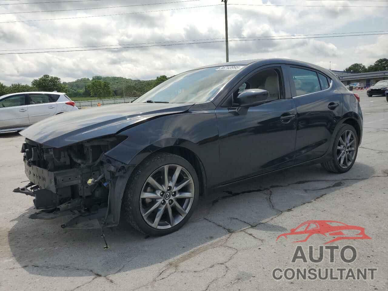 MAZDA 3 2018 - 3MZBN1M35JM222873