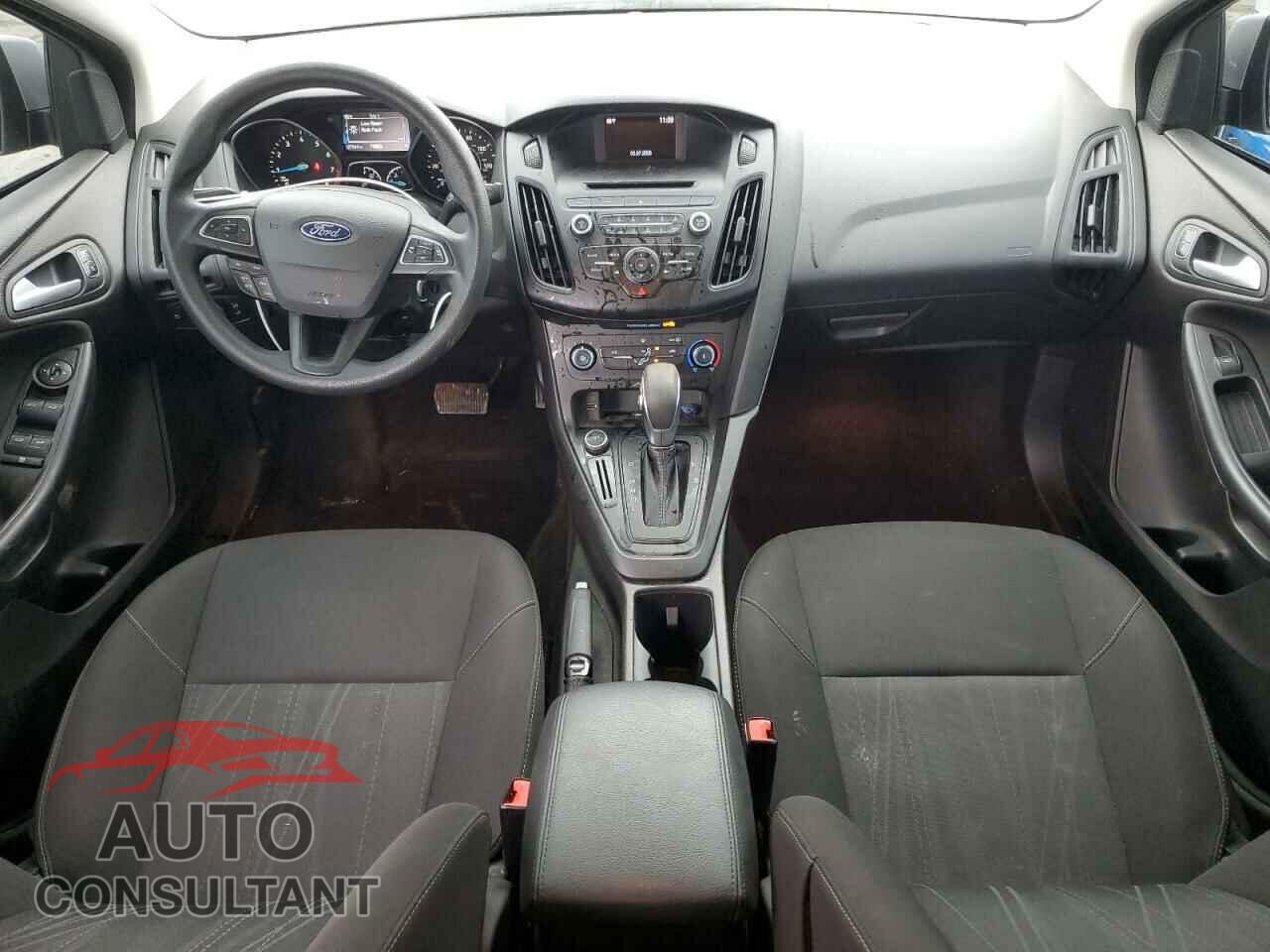 FORD FOCUS 2017 - 1FADP3F28HL270925