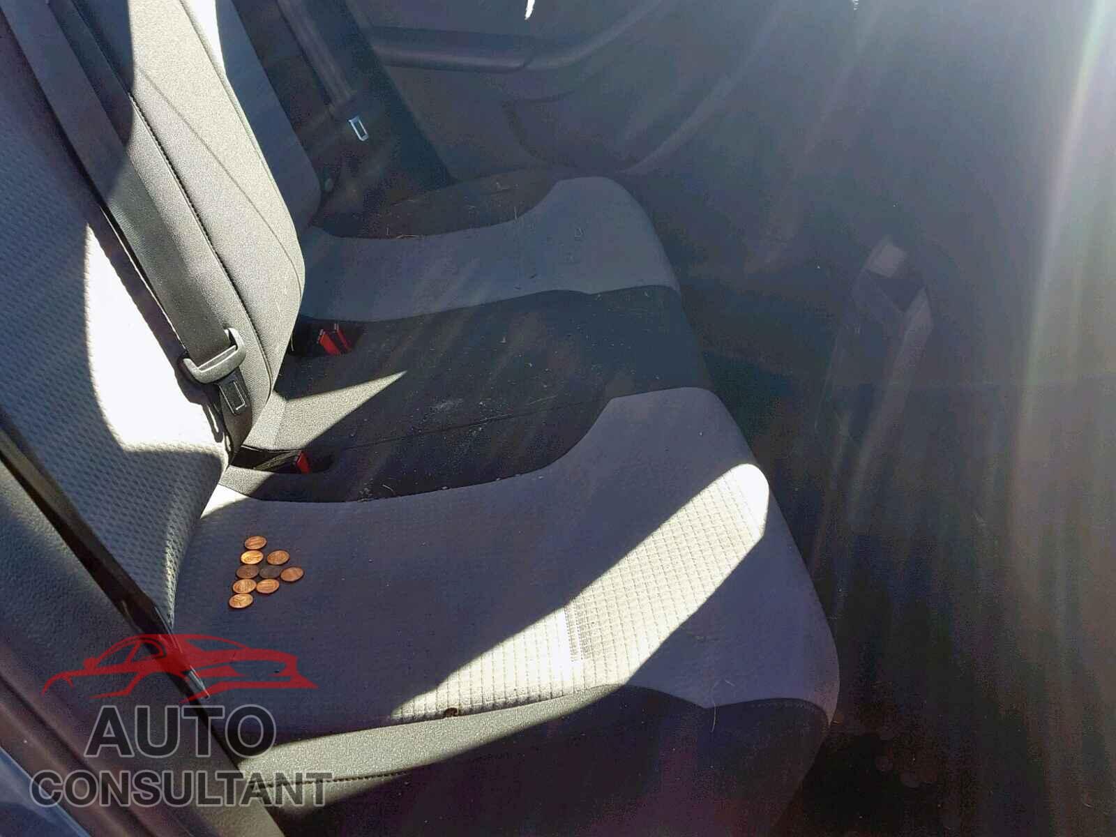 VOLKSWAGEN JETTA 2017 - 3VW2B7AJXHM411334