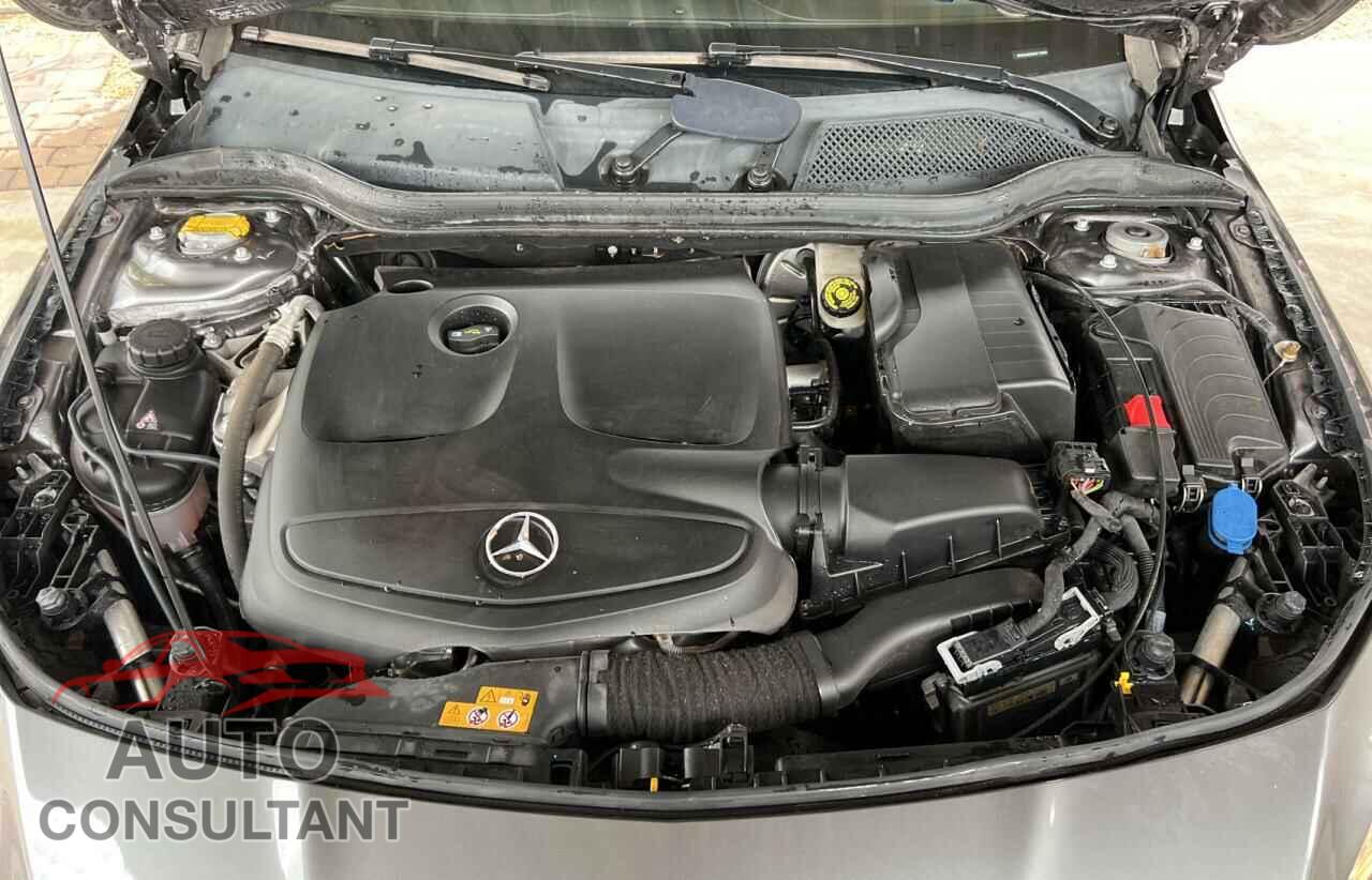 MERCEDES-BENZ CLA-CLASS 2019 - WDDSJ4EB3KN712053