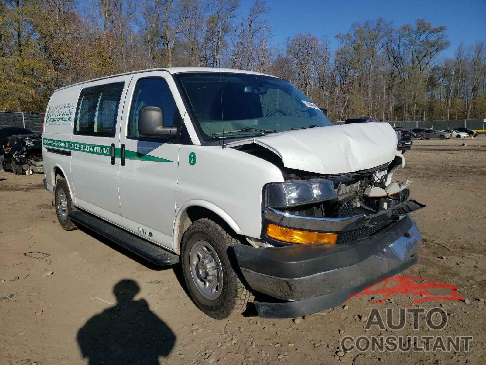 CHEVROLET EXPRESS 2018 - 1GCWGAFG6J1904284