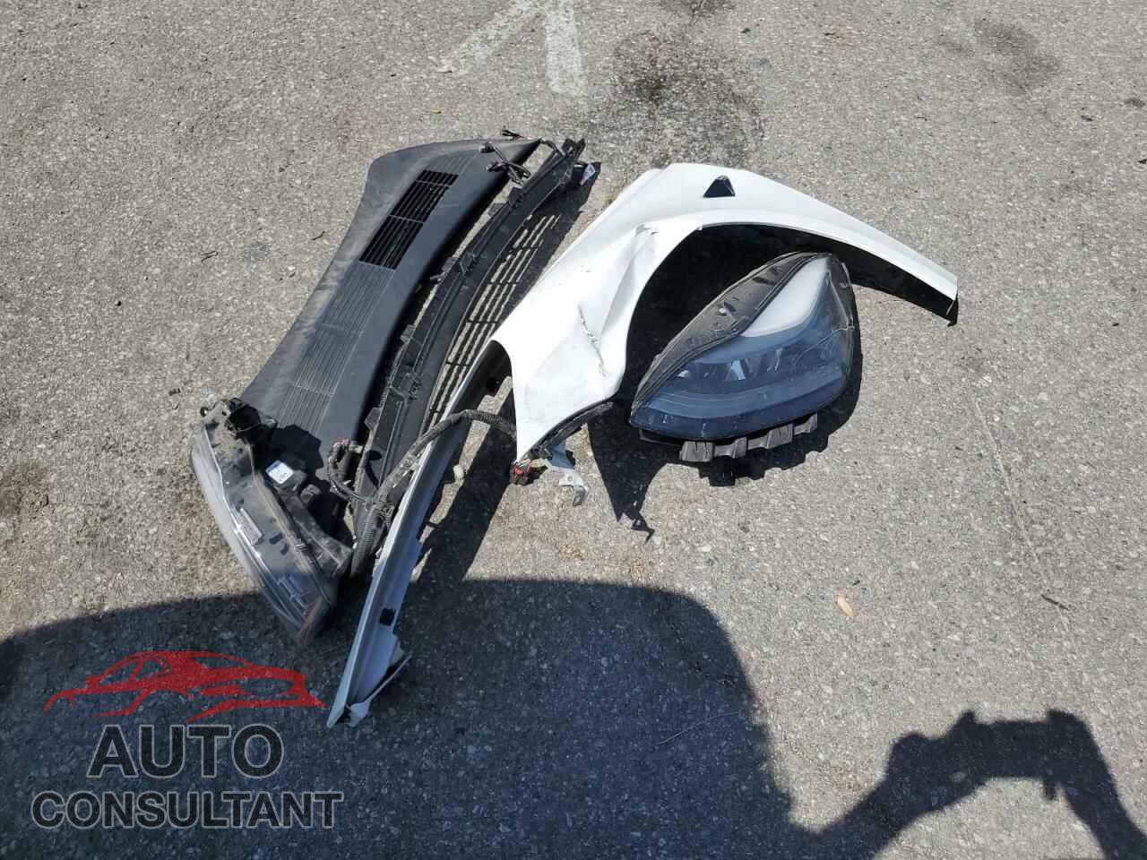 TESLA MODEL 3 2021 - 5YJ3E1EA5MF096205