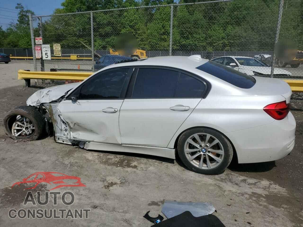 BMW 3 SERIES 2016 - WBA8E1G58GNU12267