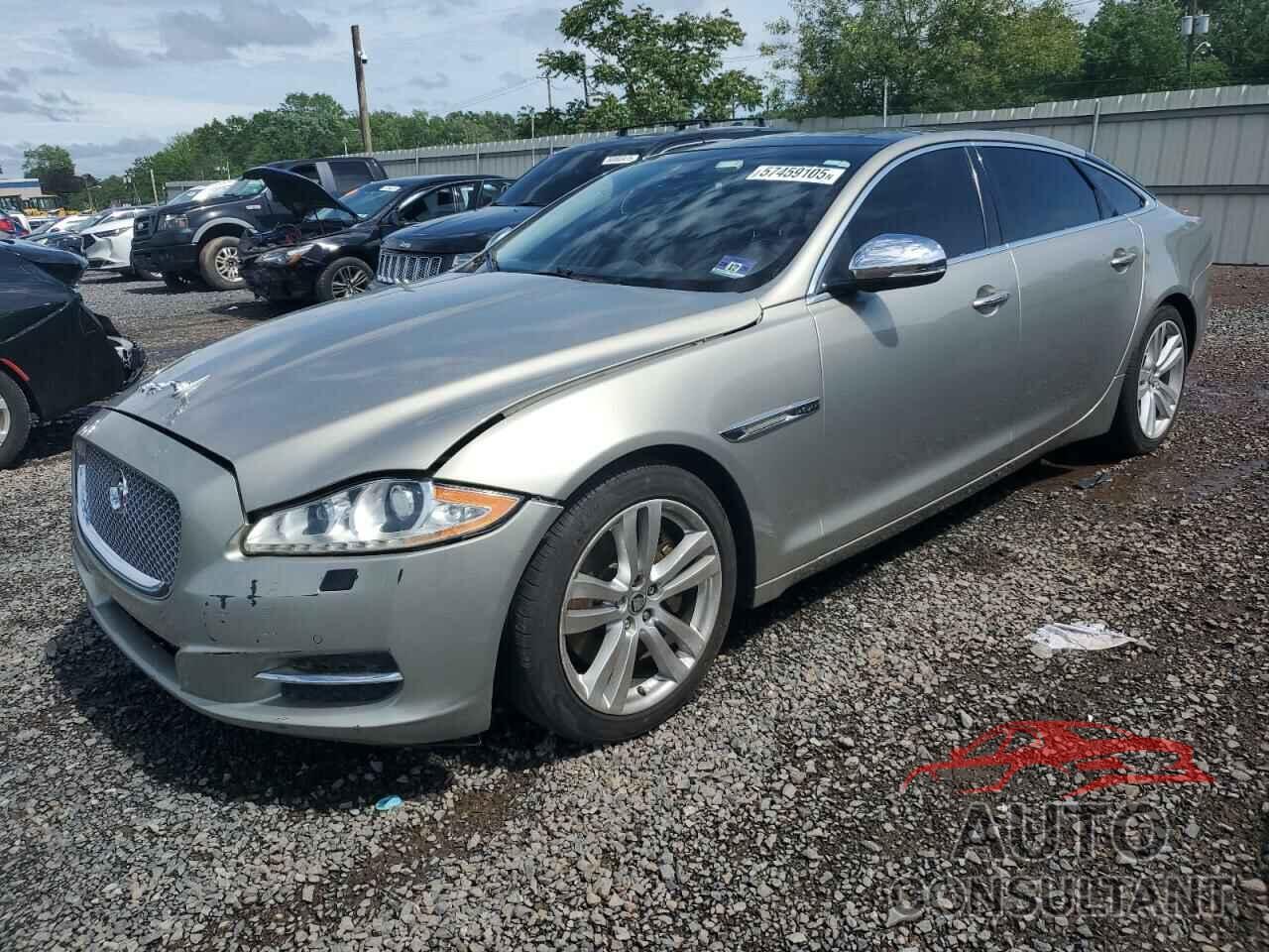 JAGUAR XJ 2011 - SAJWA2GB0BLV10474