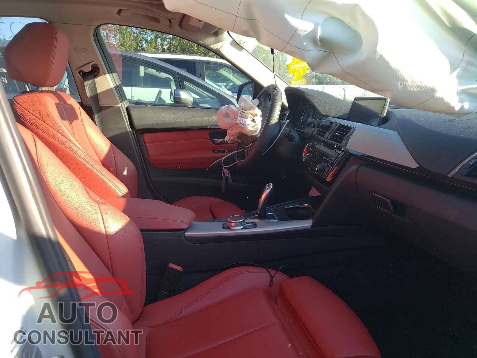BMW 3 SERIES 2017 - WBA8A3C36HK692575
