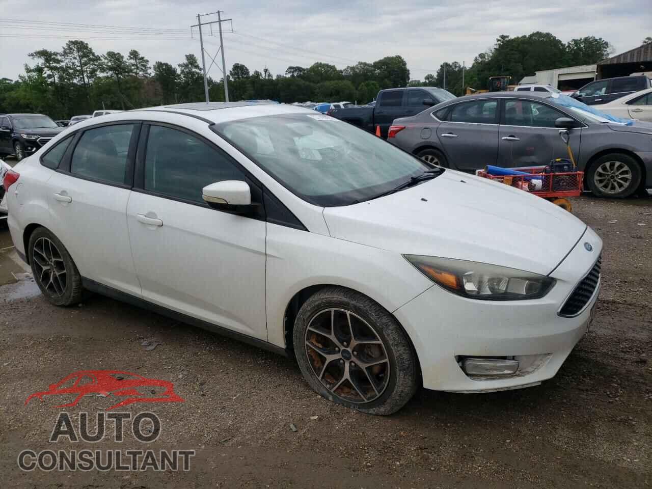 FORD FOCUS 2017 - 1FADP3H22HL249176