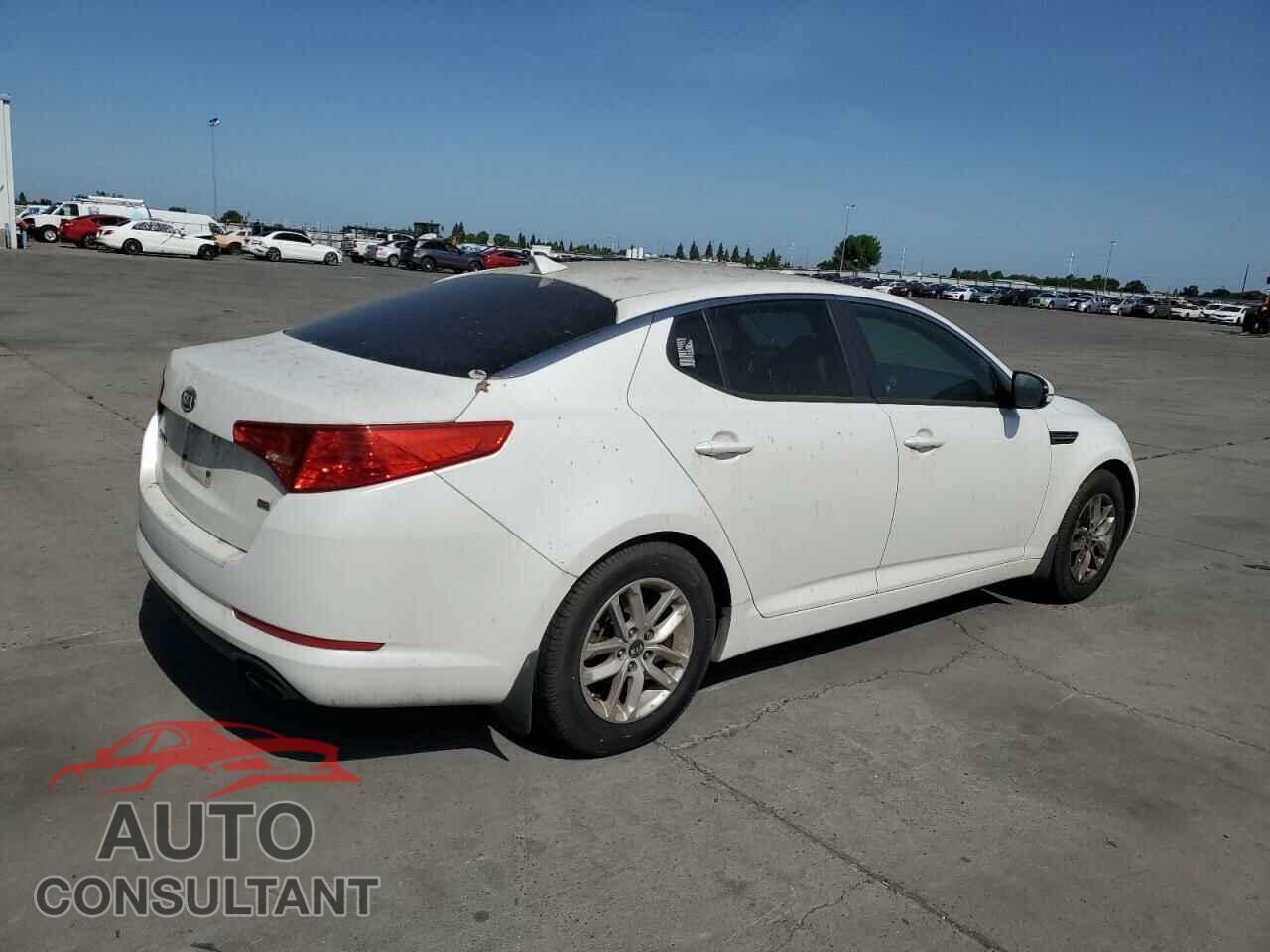 KIA OPTIMA 2011 - KNAGM4A79B5134028