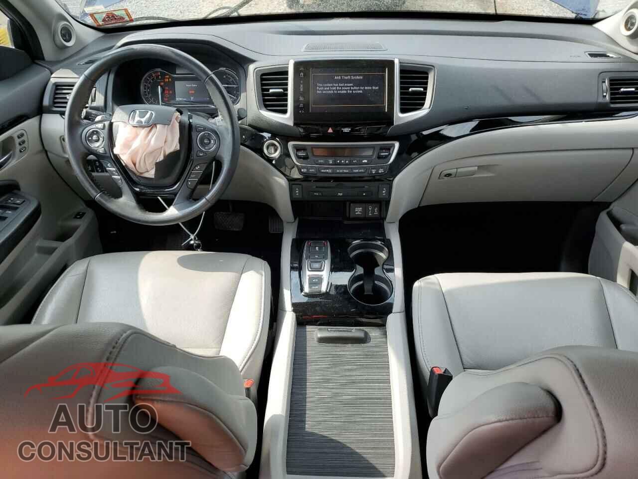 HONDA PILOT 2018 - 5FNYF6H96JB061315