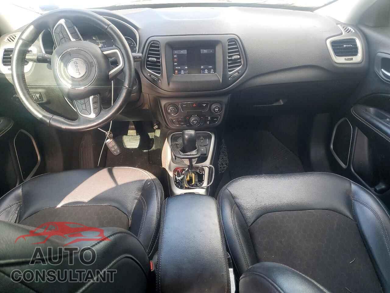 JEEP COMPASS 2017 - 3C4NJDBB6HT651432