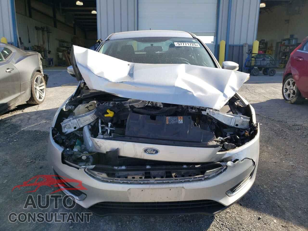 FORD FOCUS 2015 - 1FADP3N29FL227001
