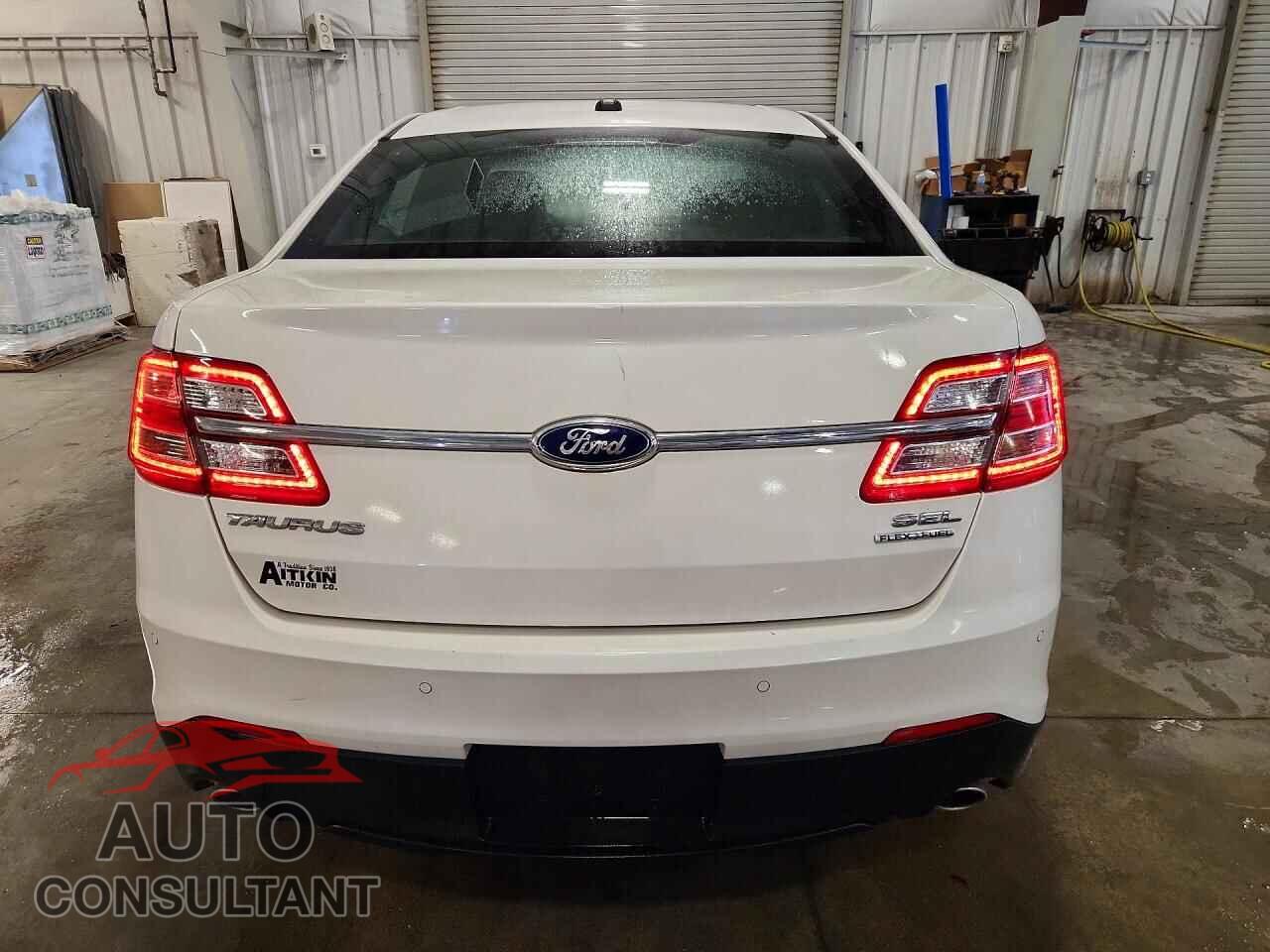 FORD TAURUS 2013 - 1FAHP2E87DG221350
