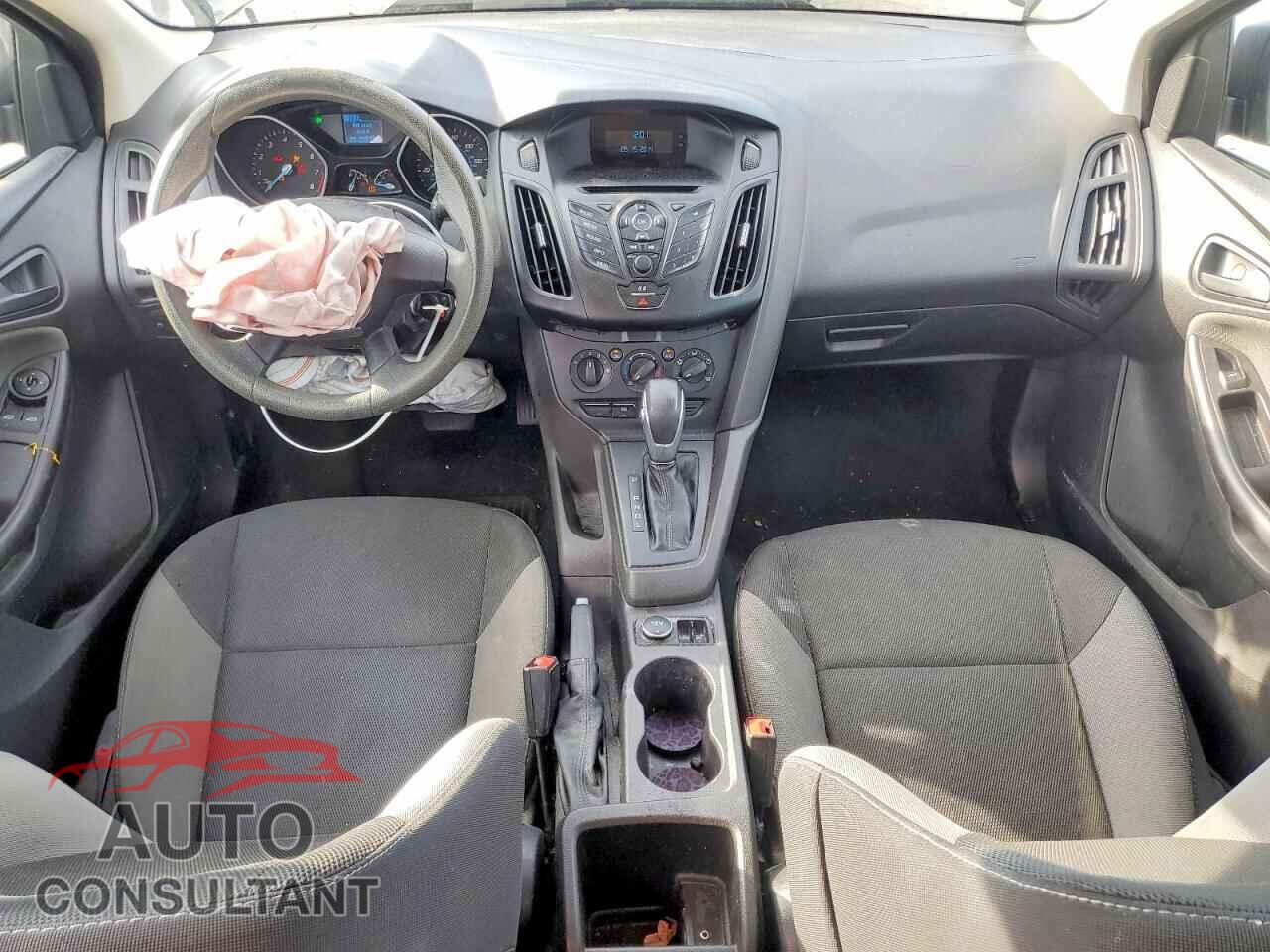 FORD FOCUS 2014 - 1FADP3E2XEL418585