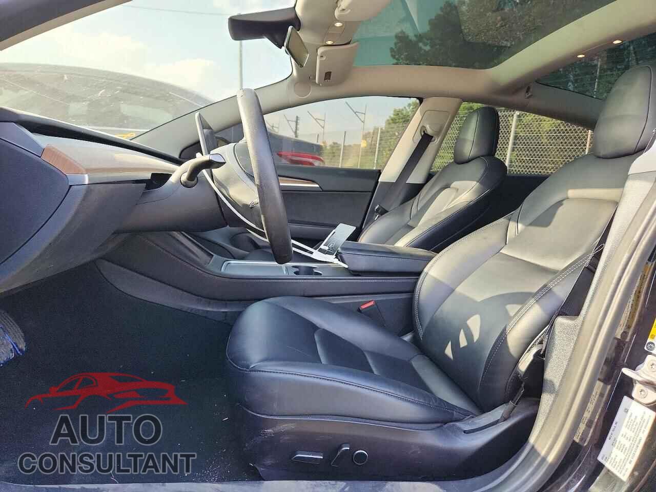 TESLA MODEL 3 2022 - 5YJ3E1EA4NF369961