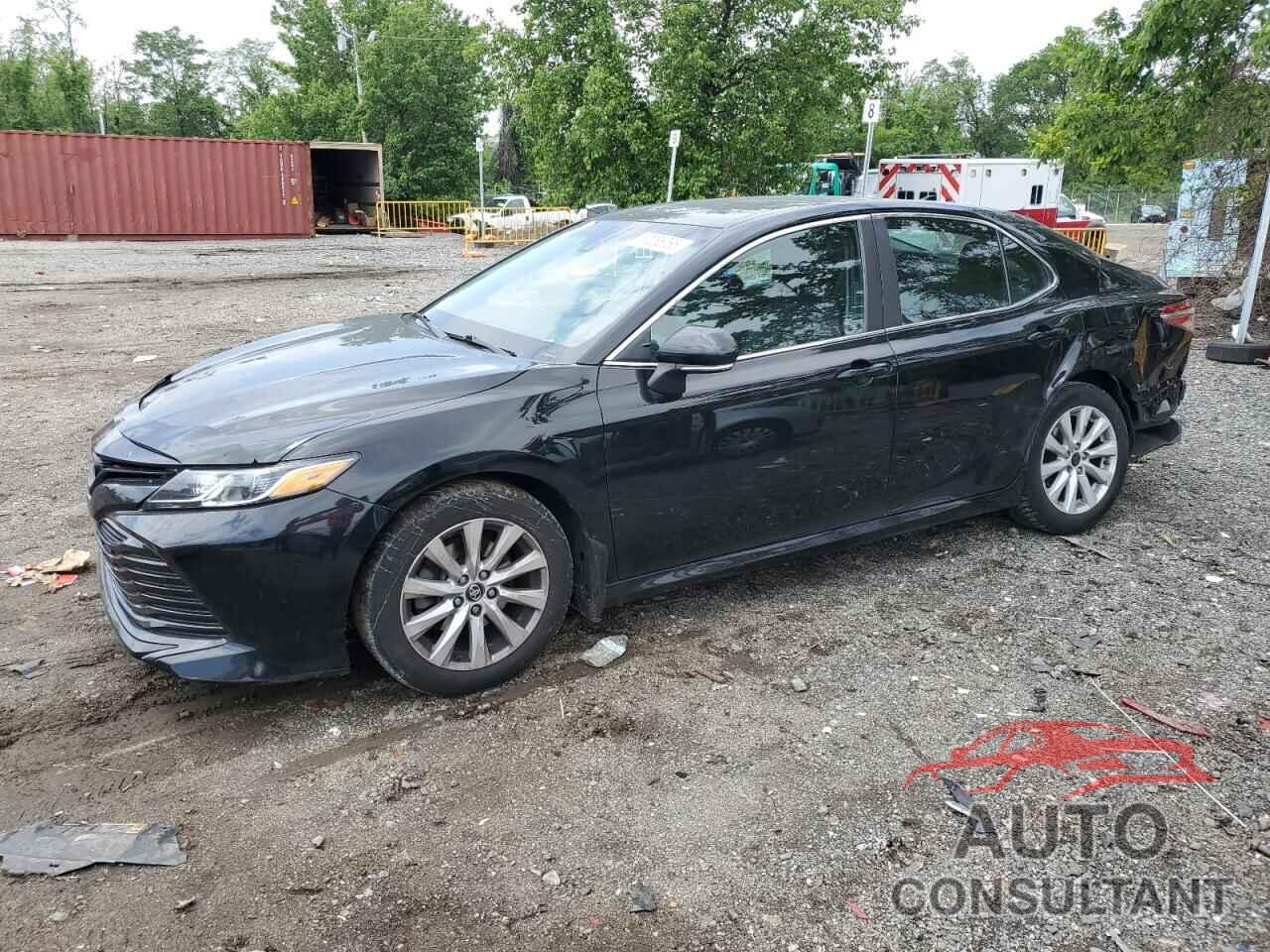 TOYOTA CAMRY 2018 - 4T1B11HK9JU130043