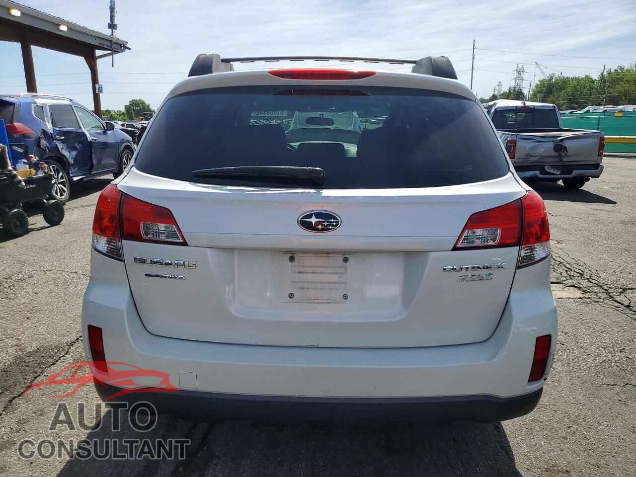 SUBARU OUTBACK 2011 - 4S4BRBCC2B3327223