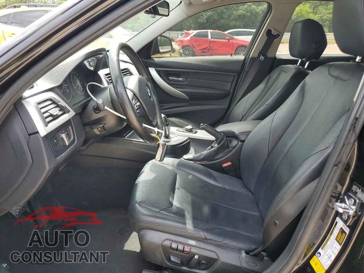BMW 3 SERIES 2012 - WBA3A5C57CF341196
