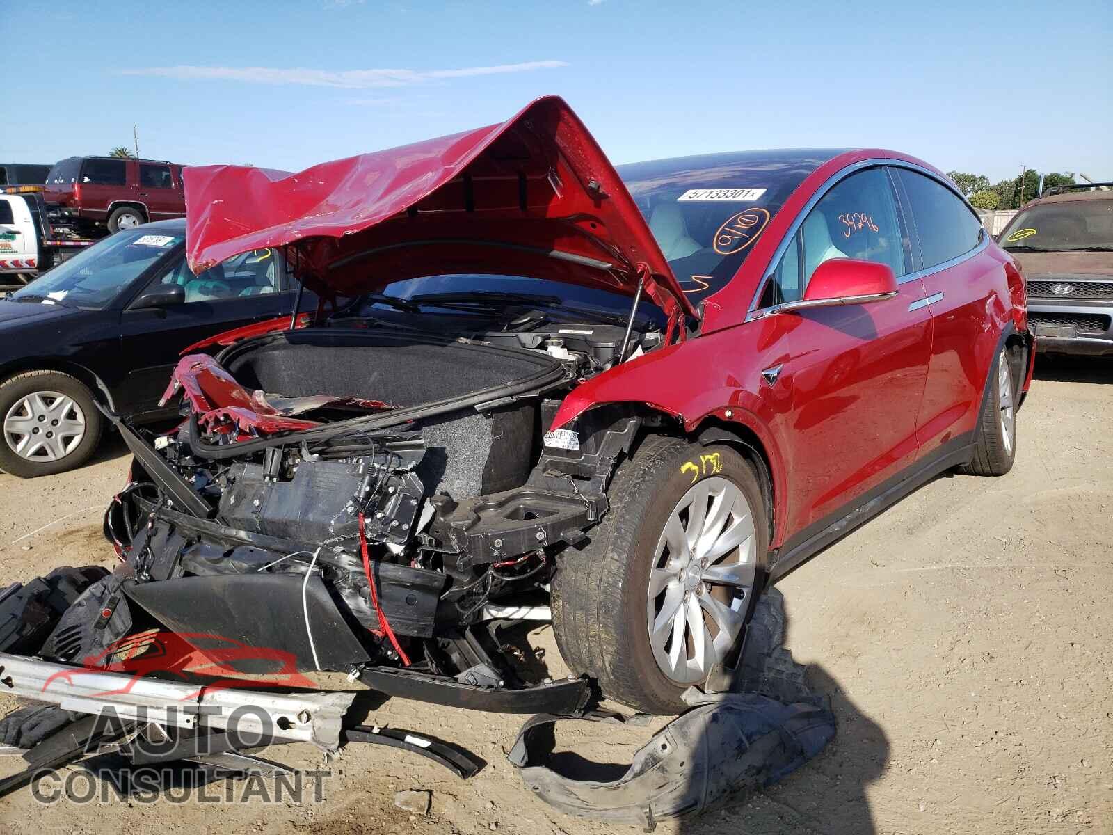 TESLA MODEL X 2018 - 5YJXCBE25JF100870