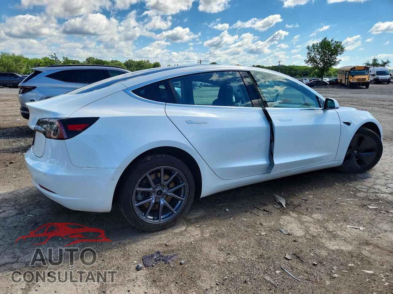 TESLA MODEL 3 2018 - 5YJ3E1EA7JF162183