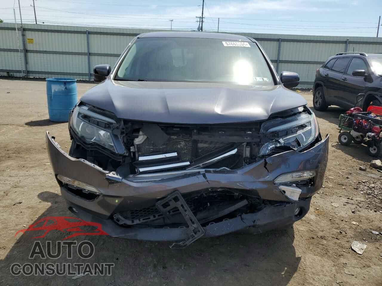 HONDA PILOT 2017 - 5FNYF6H35HB031812