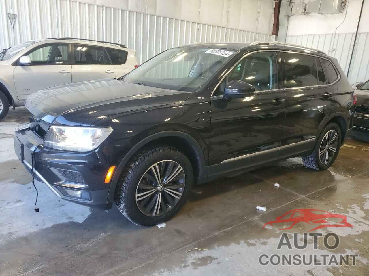 VOLKSWAGEN TIGUAN 2018 - 3VV2B7AX9JM069339