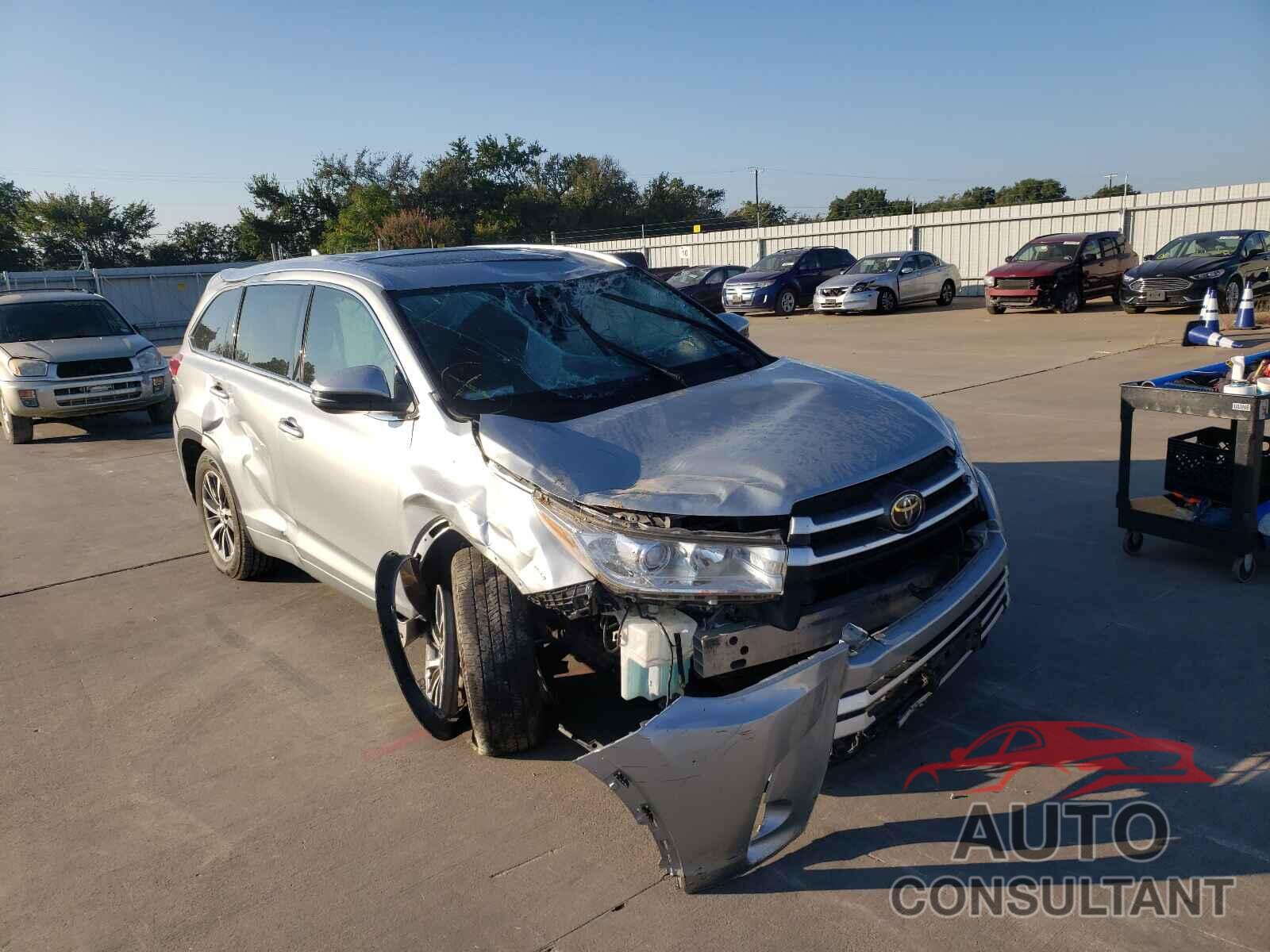 TOYOTA HIGHLANDER 2017 - 5TDKZRFHXHS524460