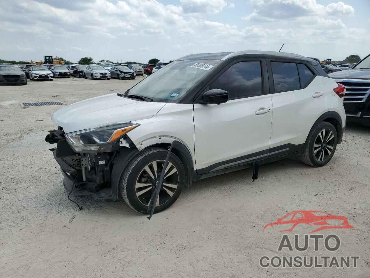 NISSAN KICKS 2019 - 3N1CP5CU5KL565857