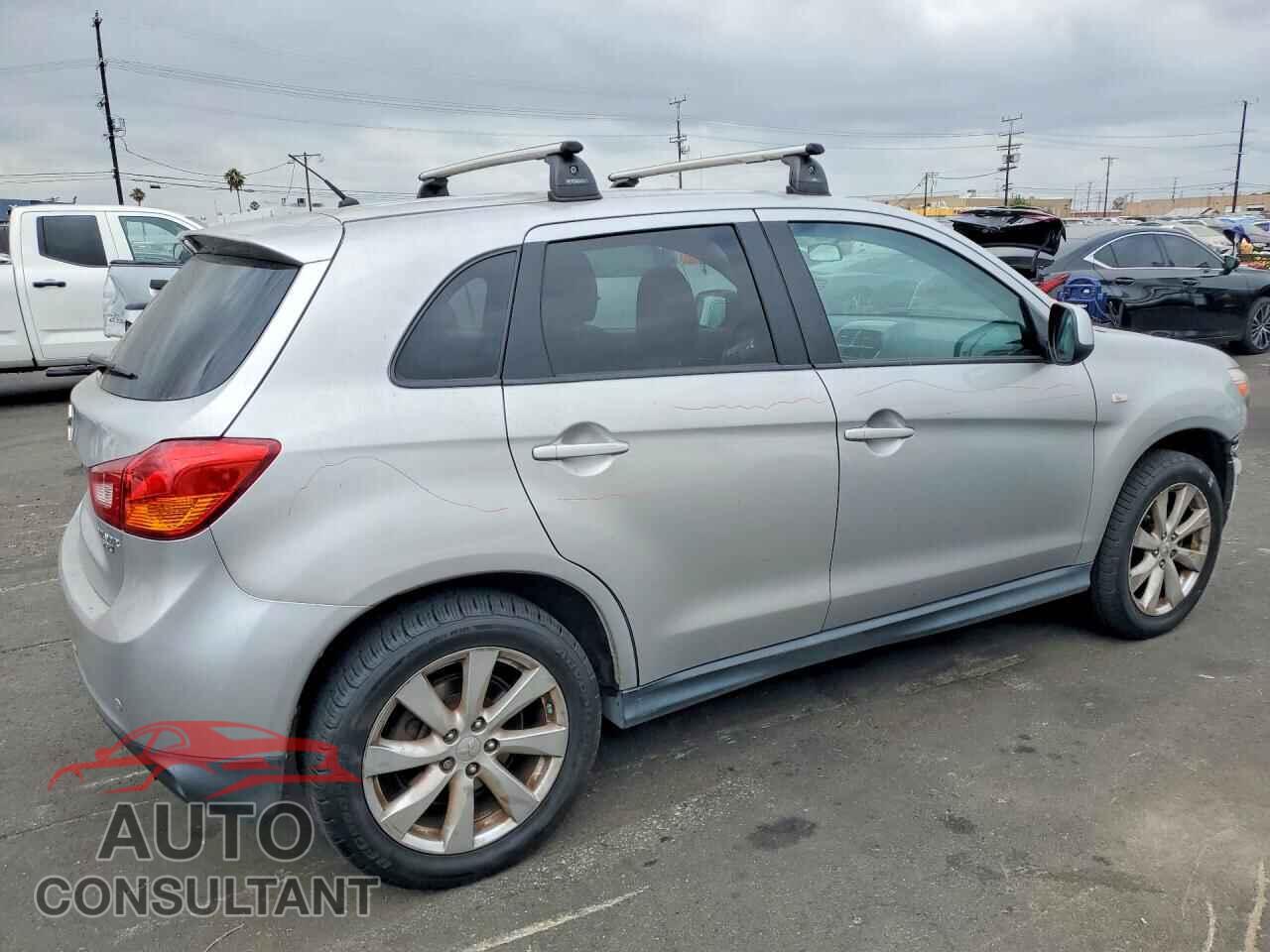 MITSUBISHI OUTLANDER 2013 - 4A4AR3AU1DE007778