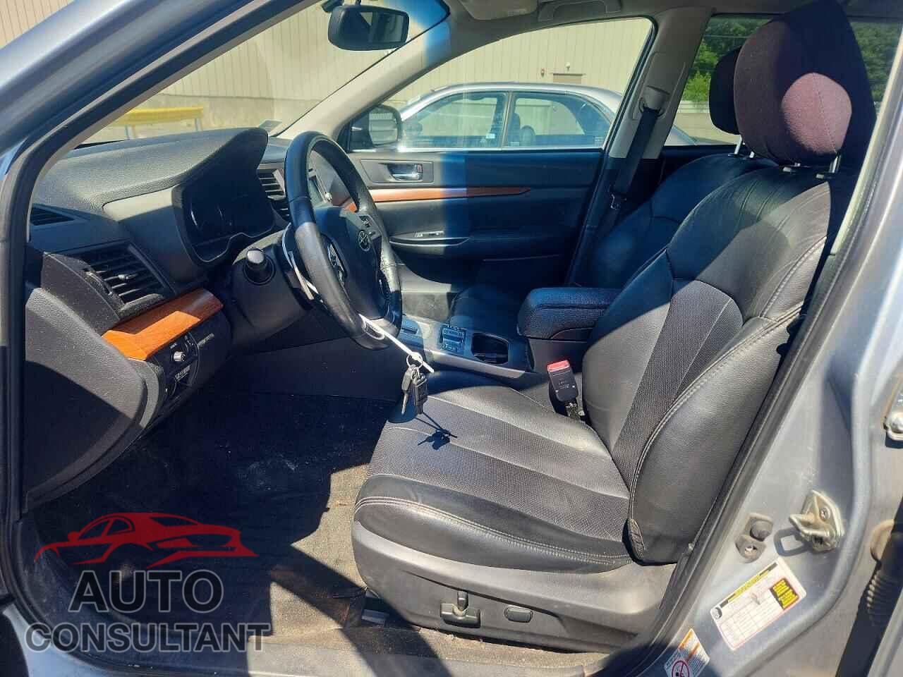 SUBARU OUTBACK 2013 - 4S4BRBKC0D3256205