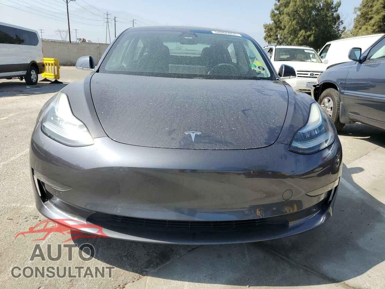 TESLA MODEL 3 2018 - 5YJ3E1EBXJF089786