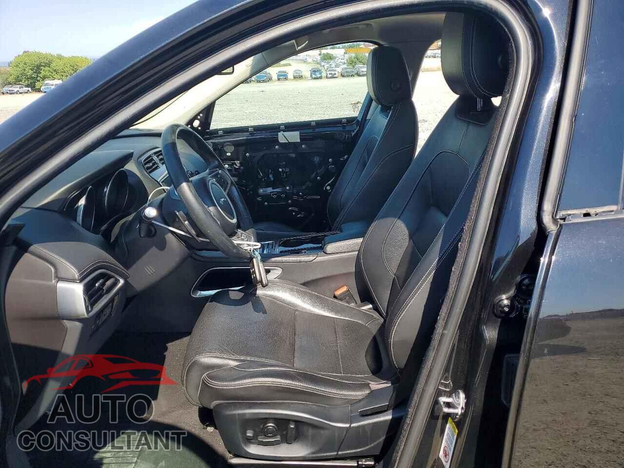 JAGUAR F-PACE 2017 - SADCL2BV2HA061479