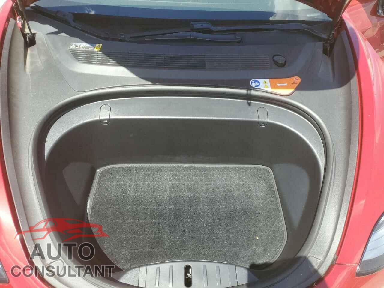 TESLA MODEL 3 2018 - 5YJ3E1EA7JF019251