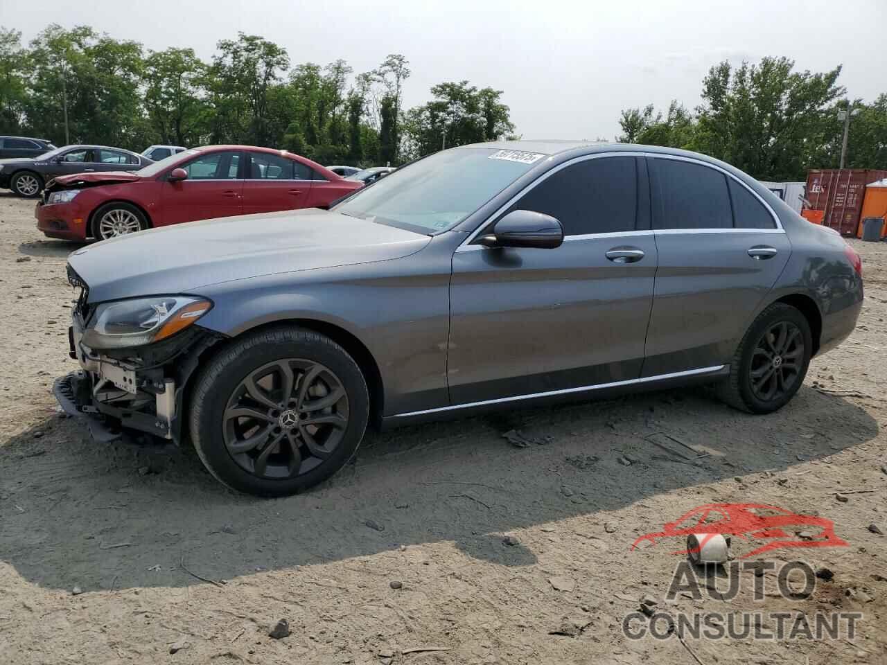 MERCEDES-BENZ C-CLASS 2018 - 55SWF4KB7JU247886