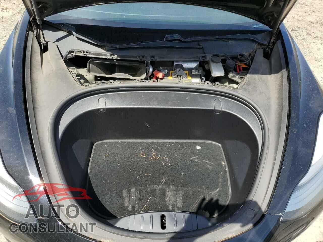 TESLA MODEL 3 2018 - 5YJ3E1EA6JF156763