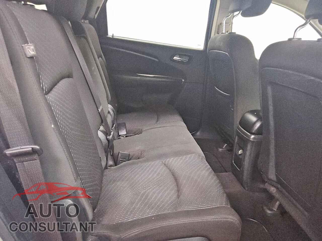 DODGE JOURNEY 2017 - 3C4PDCBG7HT533332