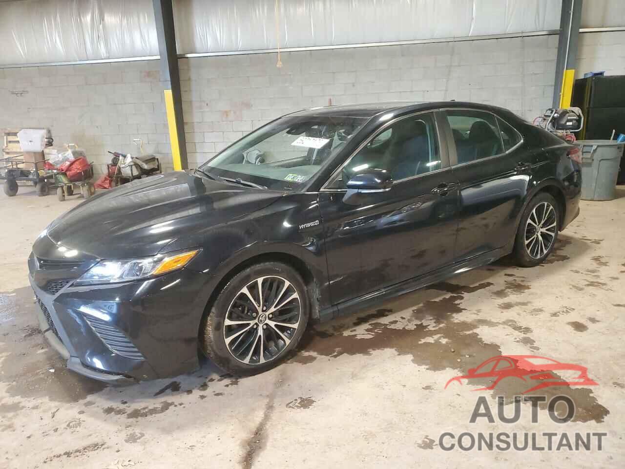 TOYOTA CAMRY 2018 - 4T1B21HK3JU005987