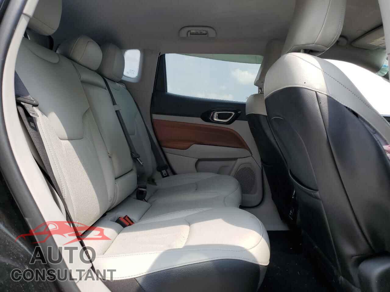 JEEP COMPASS 2022 - 3C4NJDCB4NT101026