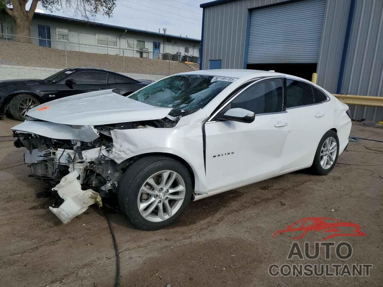 CHEVROLET MALIBU 2018 - 1G1ZD5ST9JF197872