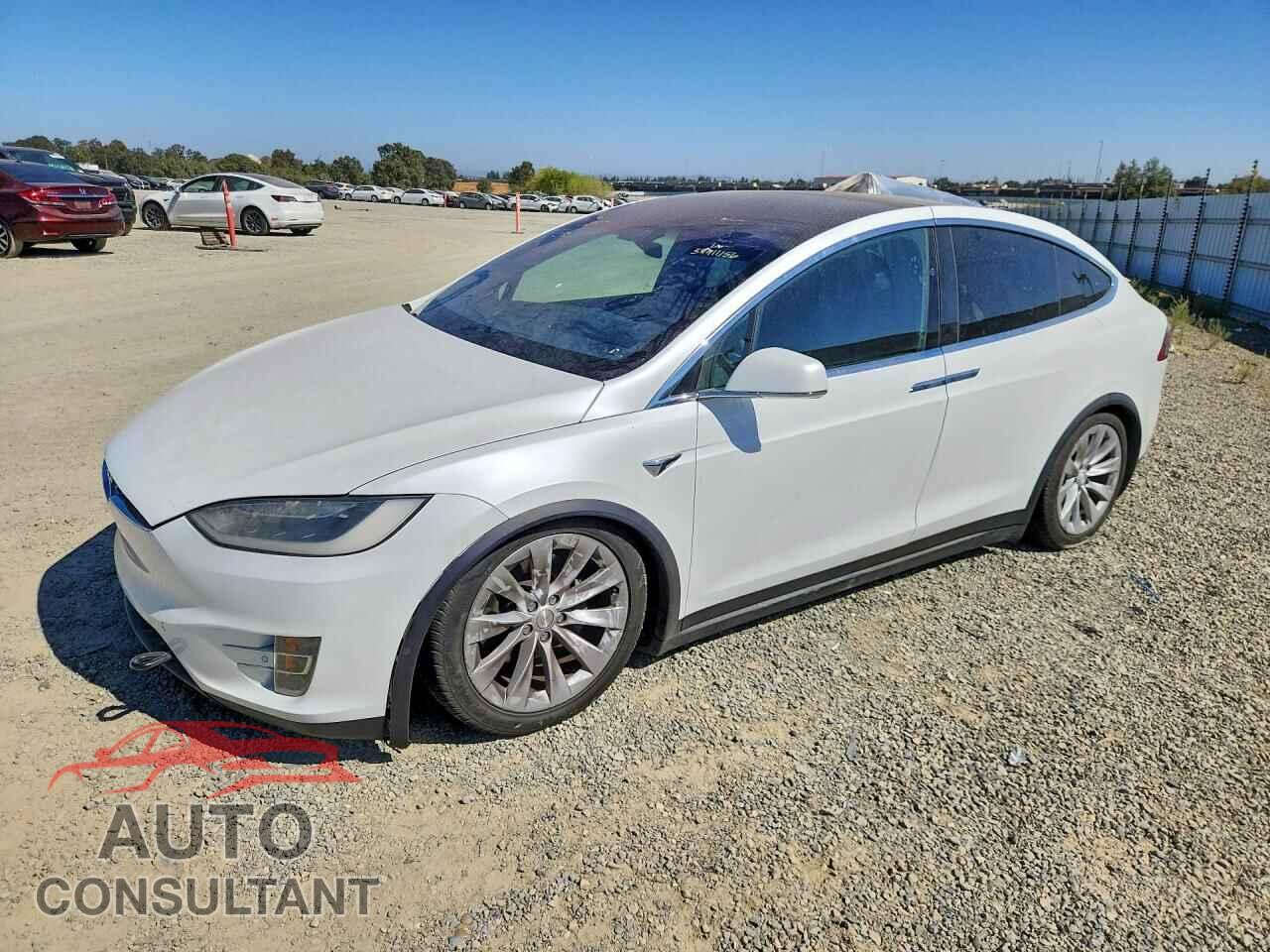 TESLA MODEL X 2017 - 5YJXCBE27HF059233