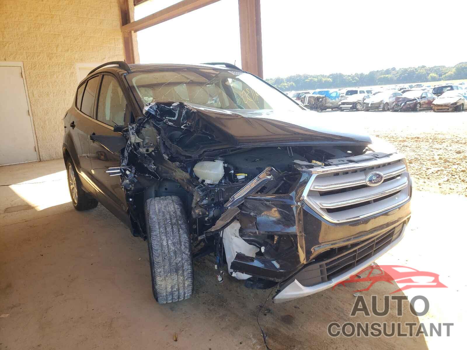 FORD ESCAPE 2018 - 1FMCU0HD3JUA48395