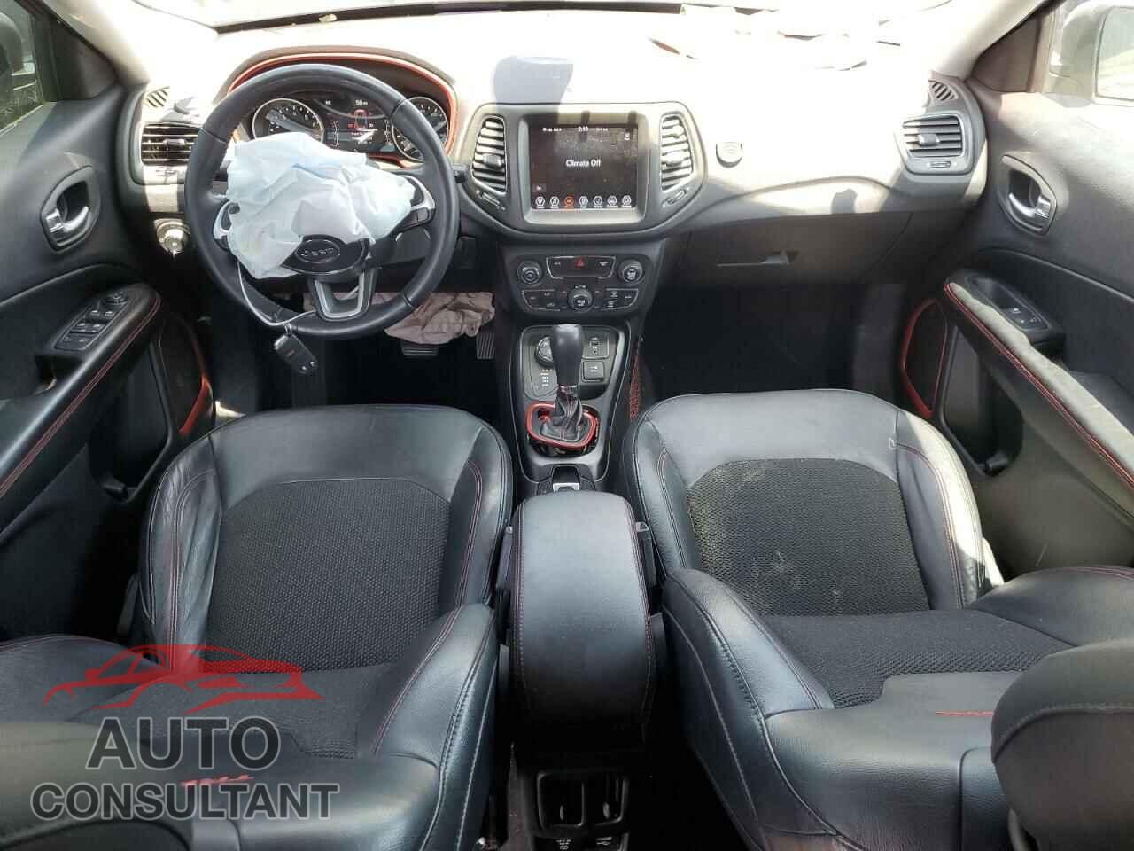 JEEP COMPASS 2017 - 3C4NJDDB8HT674627