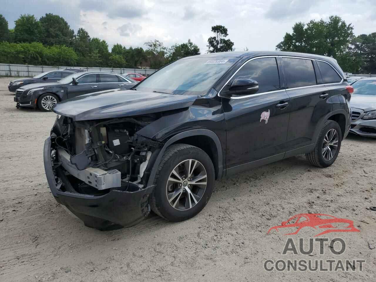 TOYOTA HIGHLANDER 2019 - 5TDZZRFH8KS336302