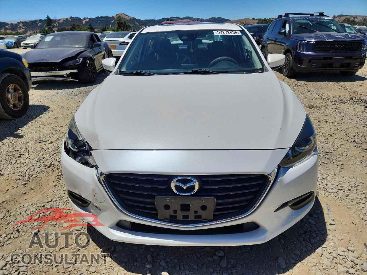 MAZDA 3 2017 - 3MZBN1V75HM123627