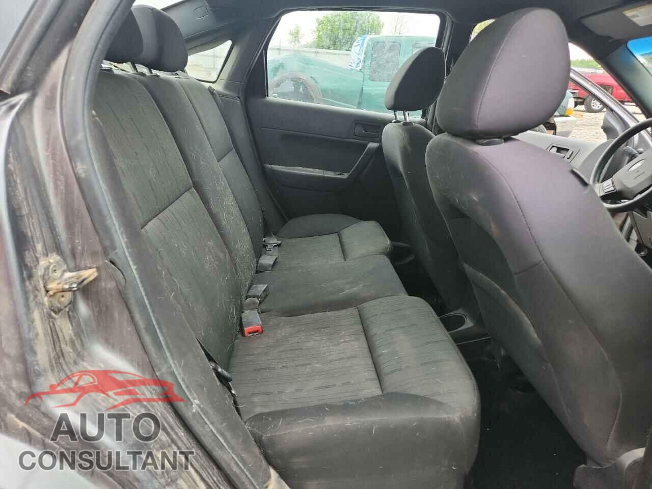 FORD FOCUS 2011 - 1FAHP3FN8BW203467