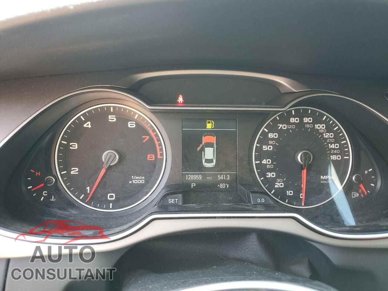 AUDI A4 2013 - WAUFFAFL5DA157035
