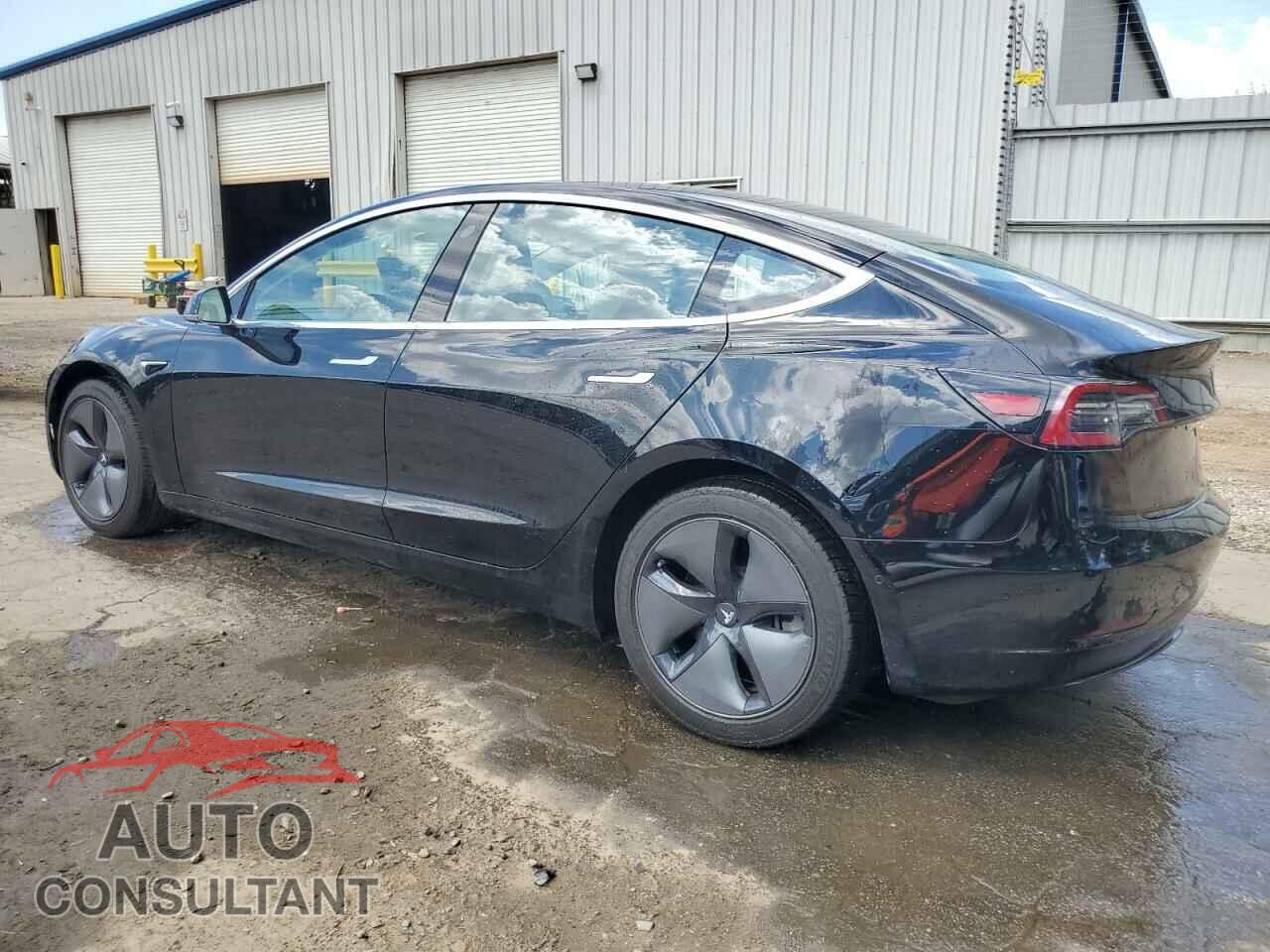 TESLA MODEL 3 2018 - 5YJ3E1EA9JF155185