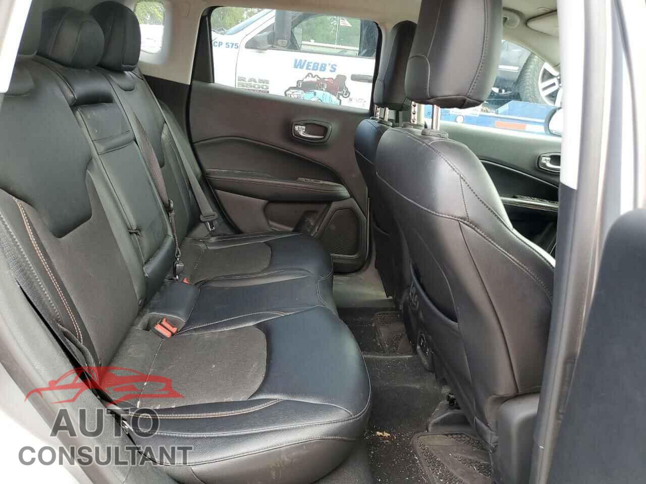 JEEP COMPASS 2017 - 3C4NJDBB8HT603012