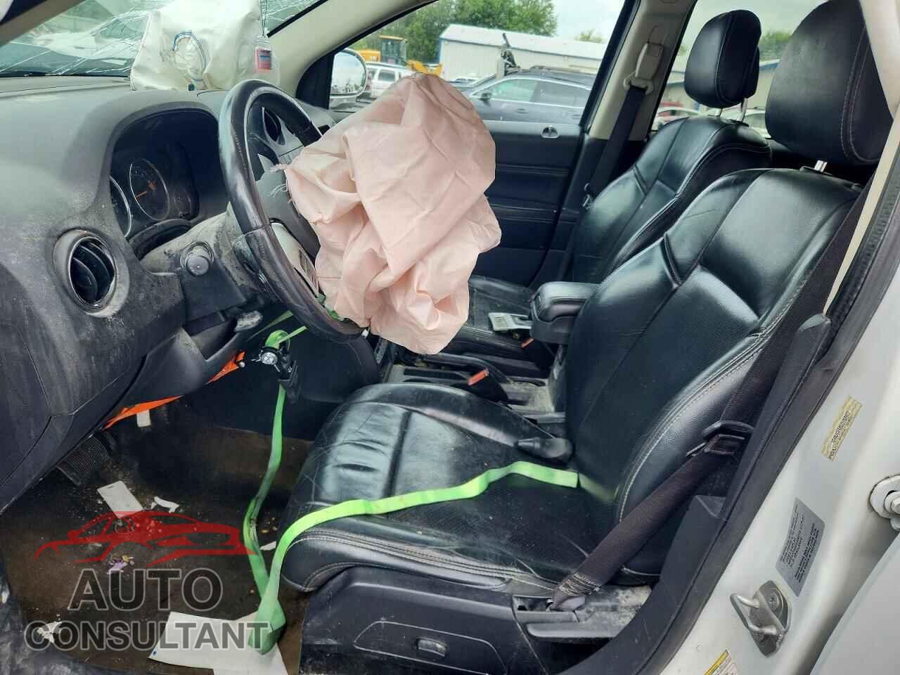 JEEP COMPASS 2016 - 1C4NJCEA8GD752022