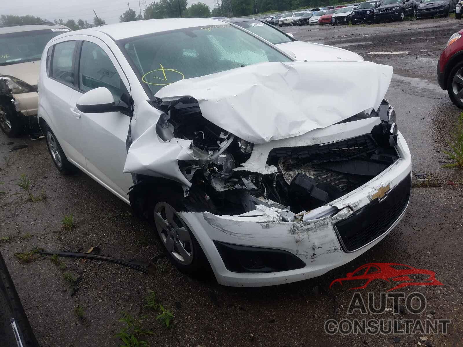 CHEVROLET SONIC 2016 - 1G1JA6SH6G4178823