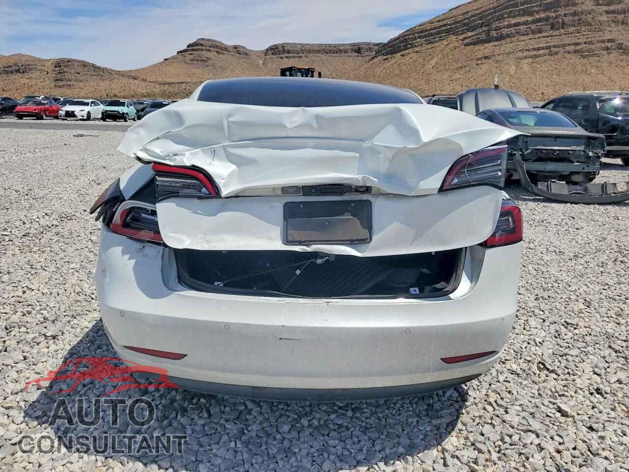 TESLA MODEL 3 2020 - 5YJ3E1EA1LF632338